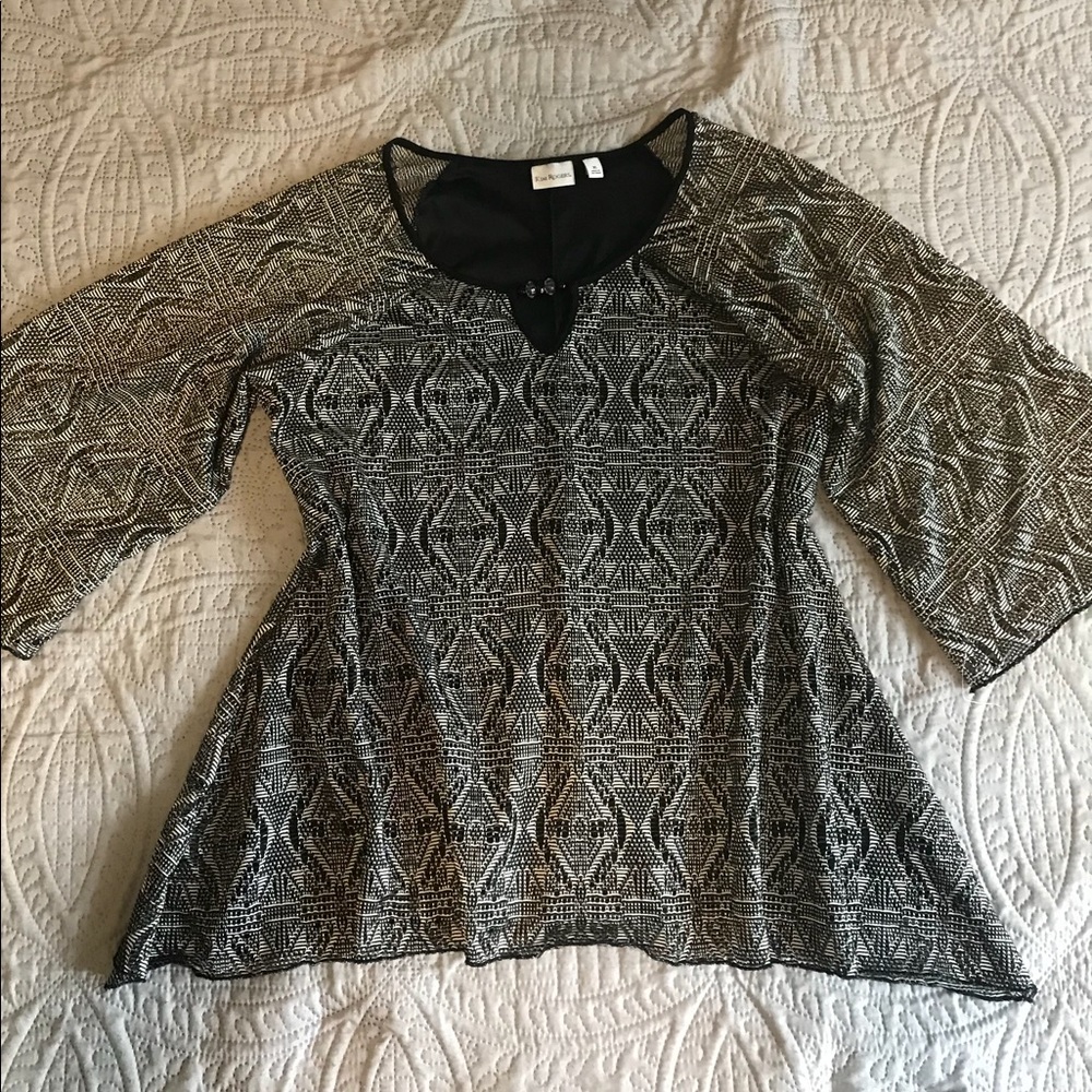 Black and White Kim Rogers blouse